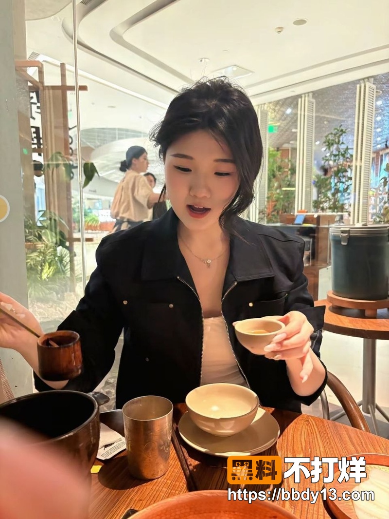 天津大学研究生杨鑫苑20