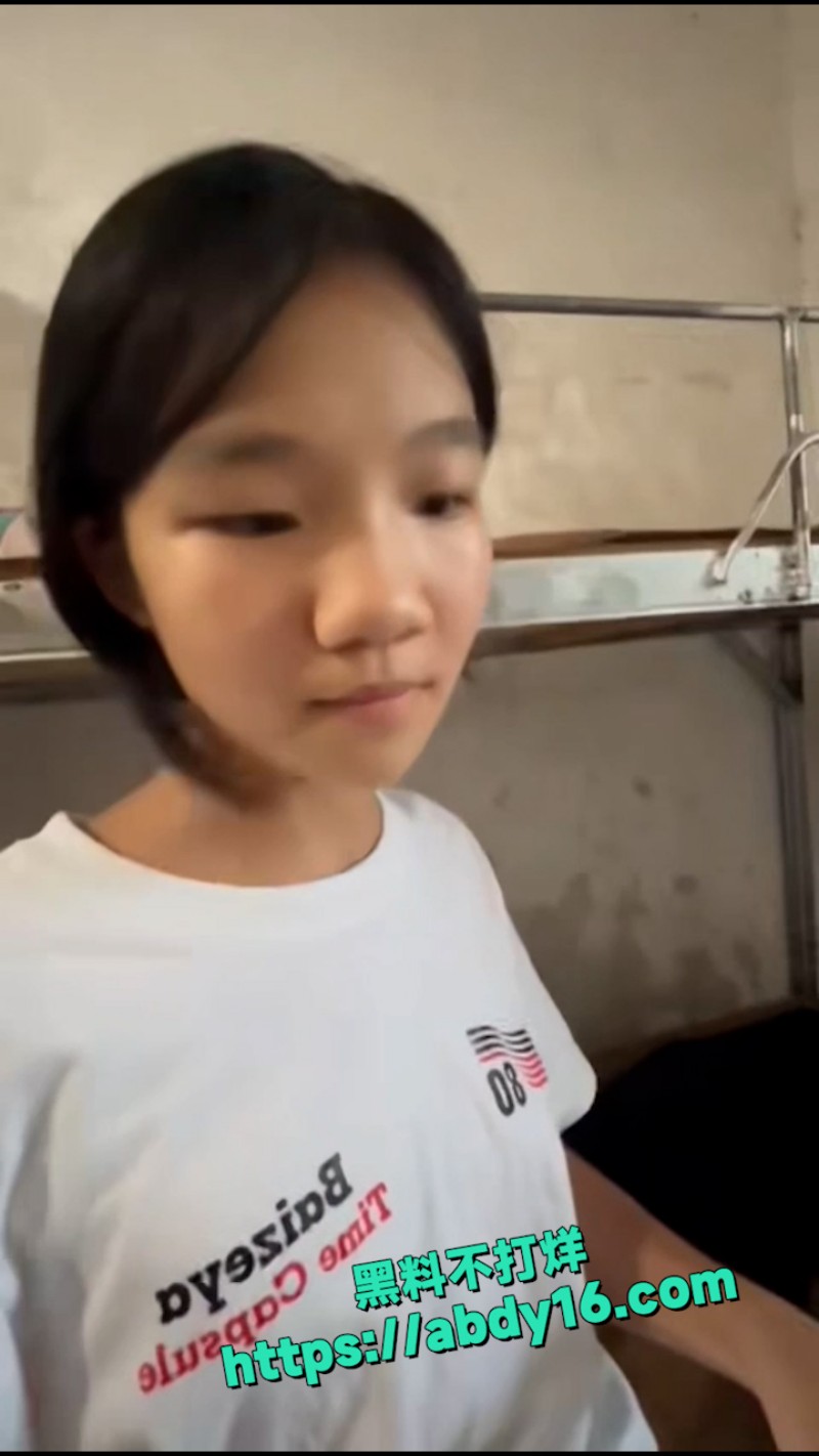 广西小表妹打架霸凌视频 13