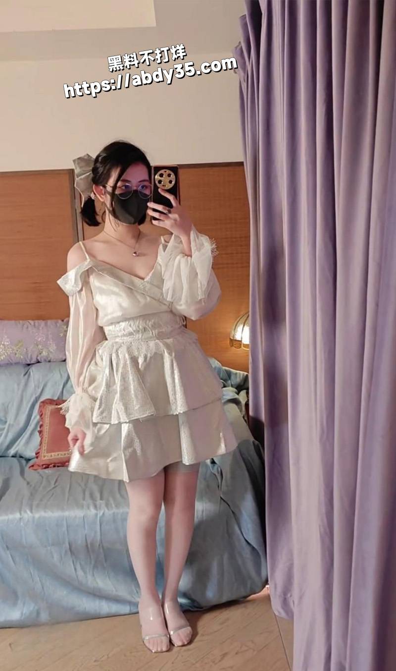 高颜值反差女神Anaimiya.jpg2