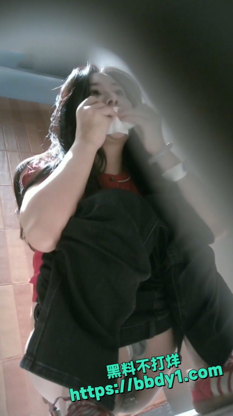 偷拍酒吧女厕高清 1