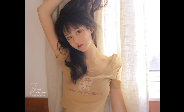 野战怕被人发现不敢大叫 女人全程小声压抑哼唧忍耐高潮 男友猛操骚穴又刺激又过瘾