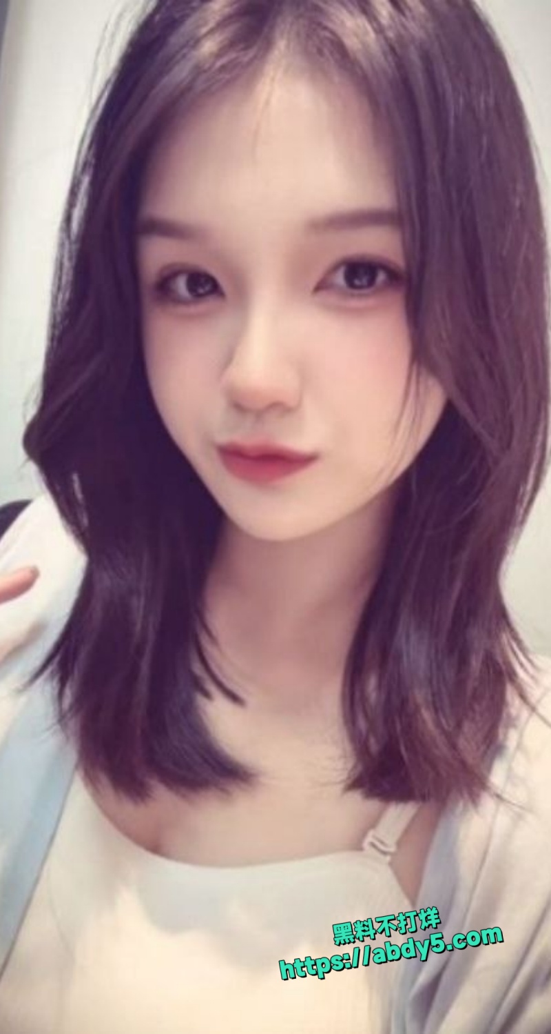 南京大学在校学生妹 廖芯琳2