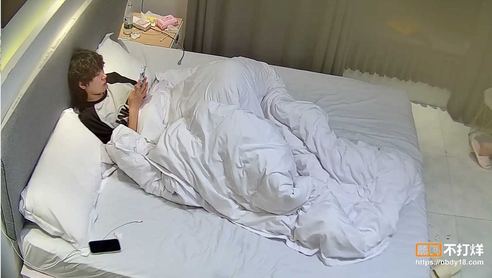 女同情侣开房3