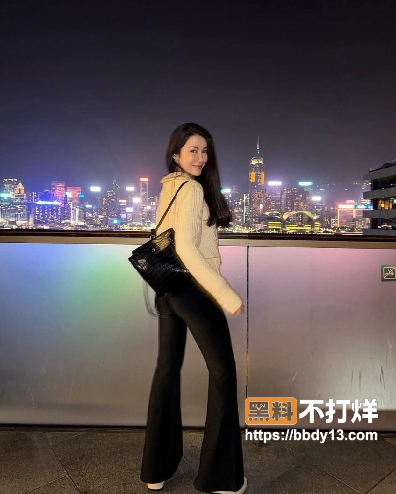 Lea Lee早期做黄播与前男友做爱13