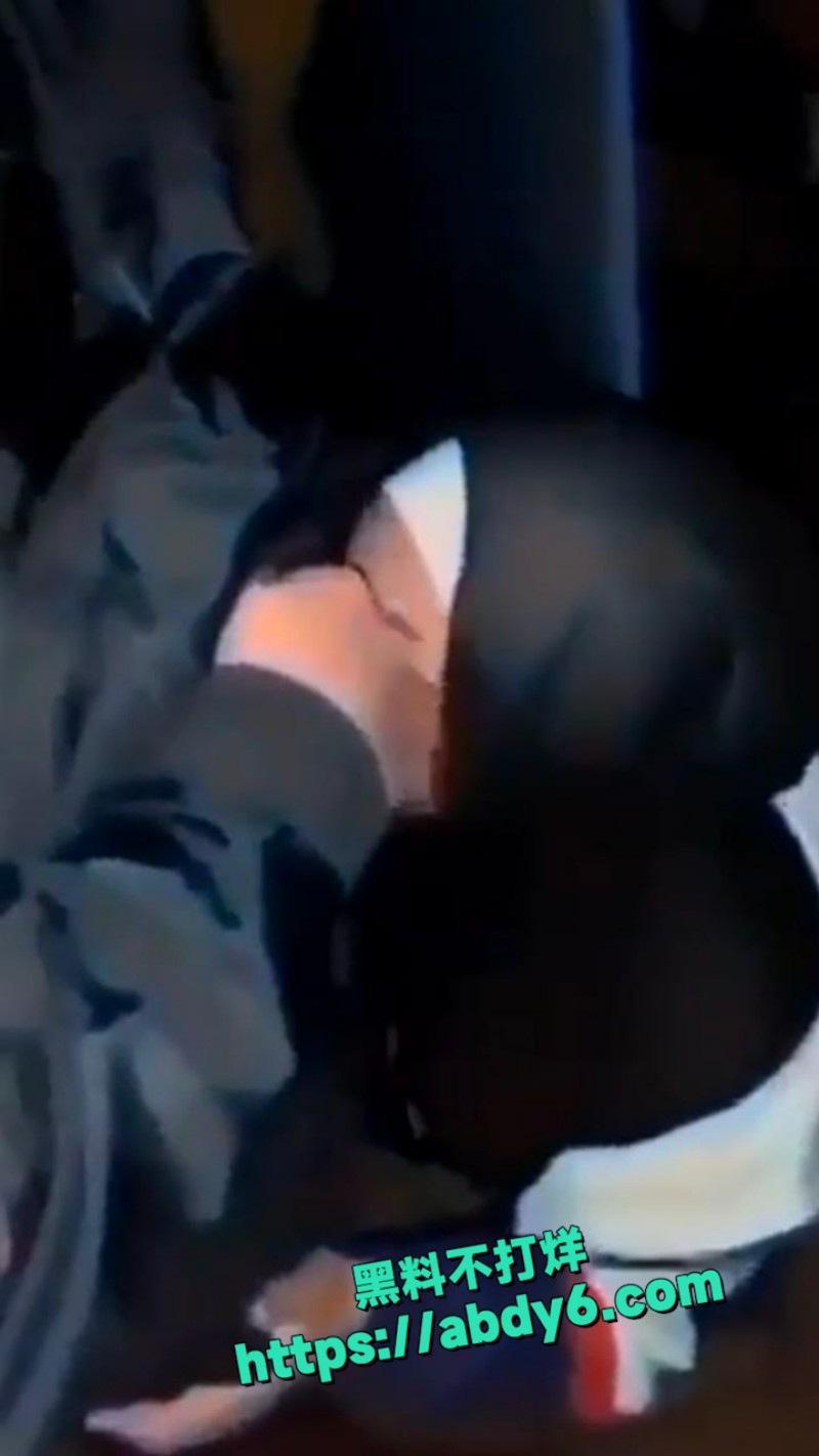 少见穆斯林女性流出 10