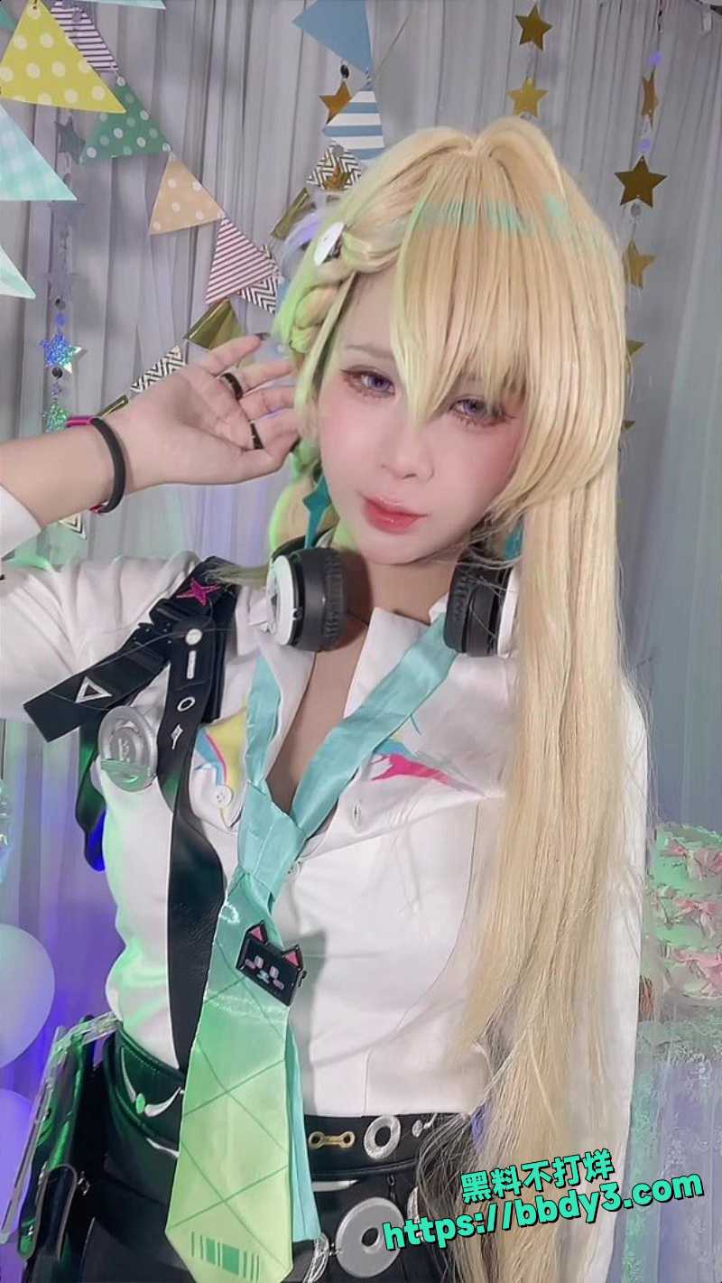 金发紫眸Lynae3