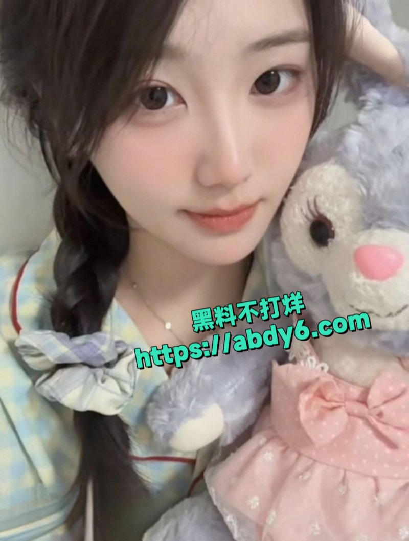 山东青岛清纯护士李沐皎1