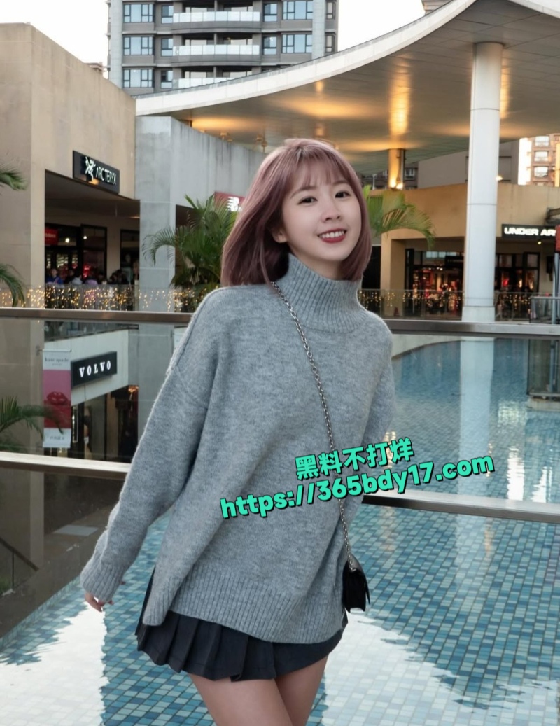 极品高颜值短发户外网美提扶妮1
