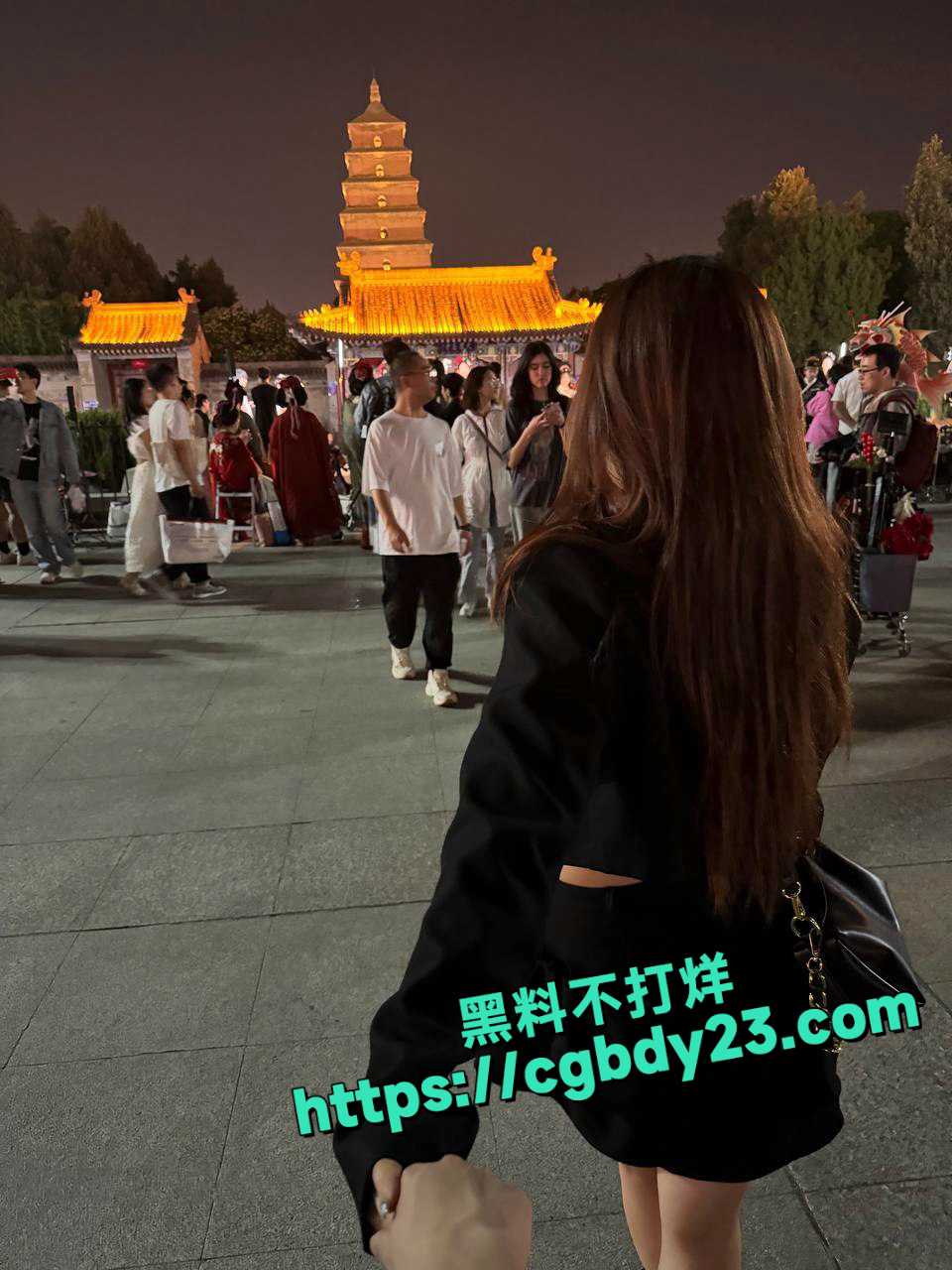 富二代fKabuto真实约炮23岁甜美小网红4