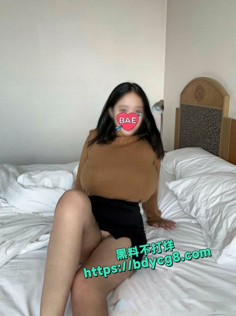 泰国巨乳肥臀反差婊mypuumpkin大尺度私拍骚逼真黑啊1
