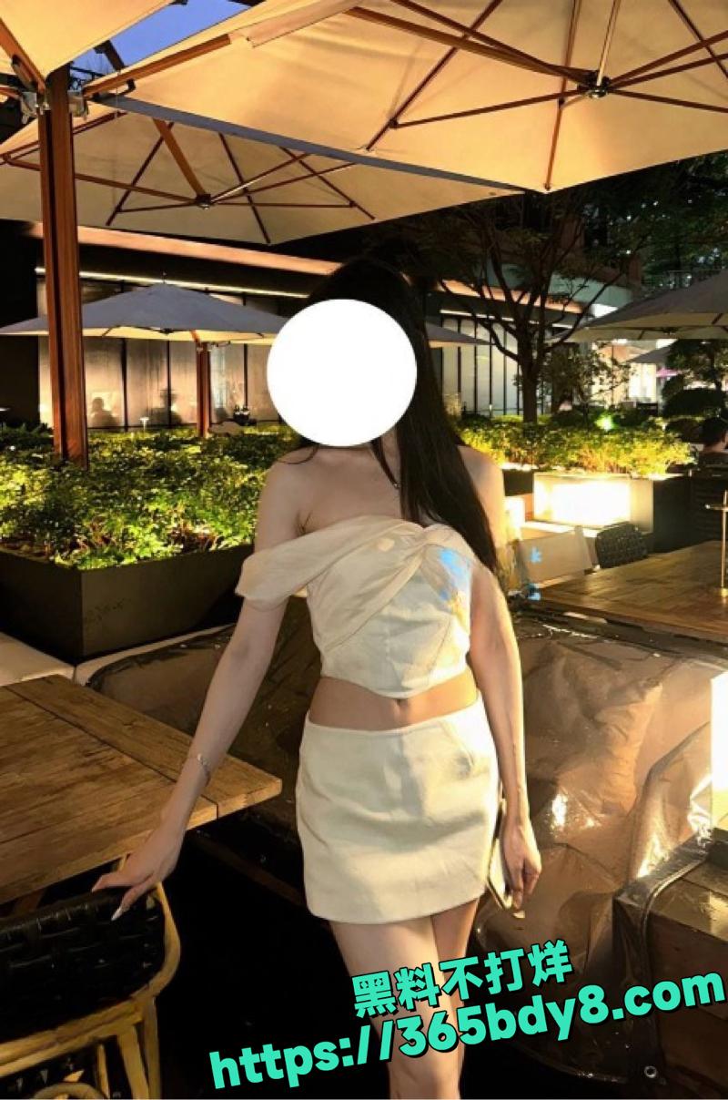 约炮大神小K约网红酒店足交9