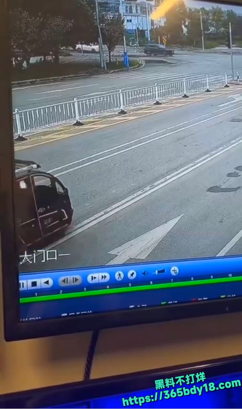 重庆梁平电瓶车压扁6