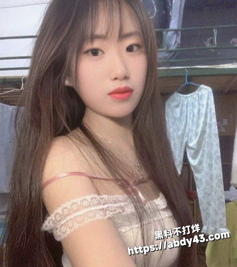 江苏大学生刘媛6