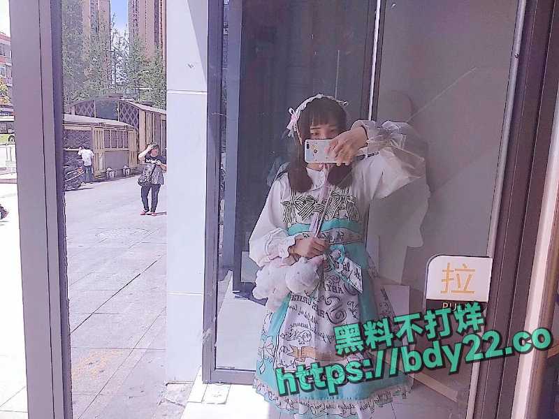 易梦雯52.jpg