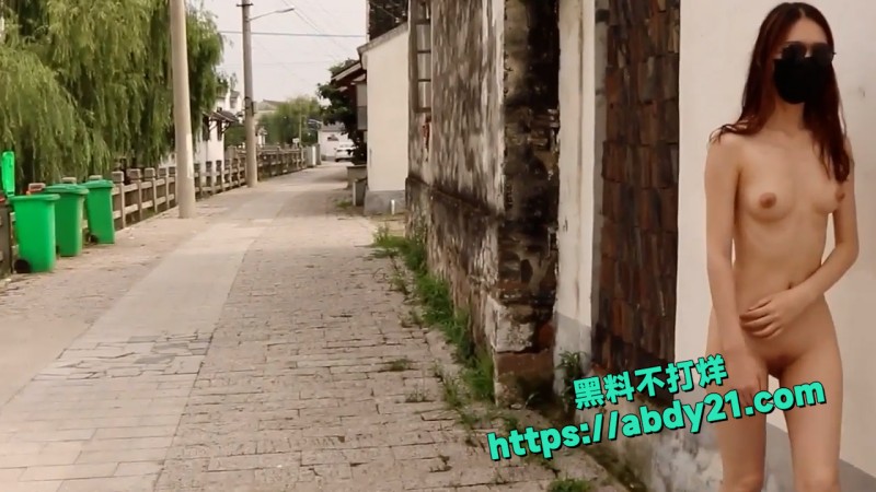 推特户外露出女神 8