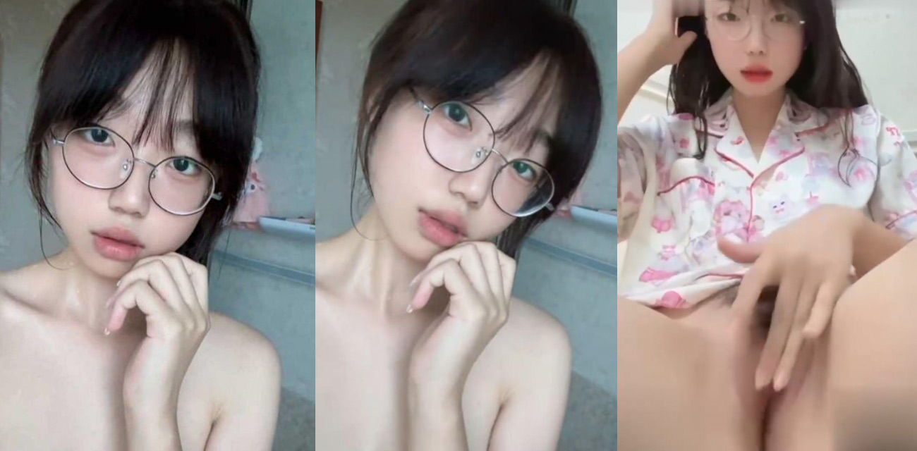 云南师范大学周晓琴裸拍视频流出 碎花睡衣露粉嫩奶子 邻家骚态勾魂欲火烧