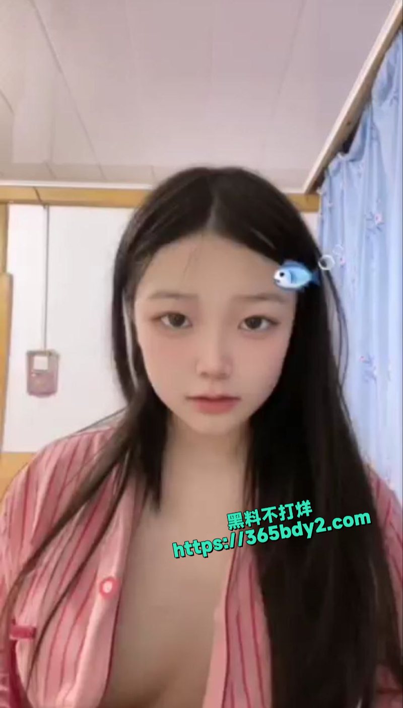 江苏徐州王佳暖拍各种自慰摸奶的视频诱惑2