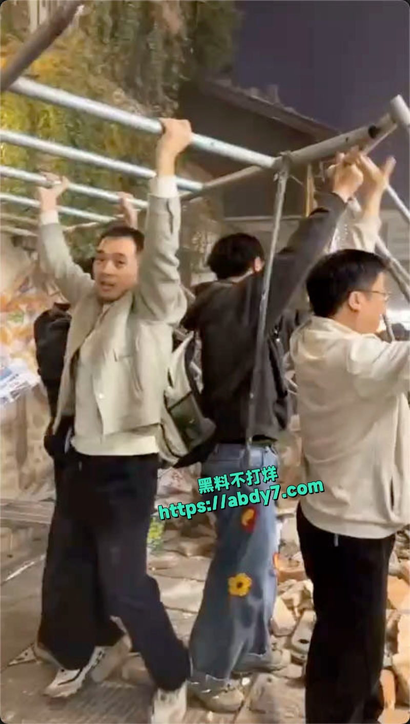 长沙潮宗街墙体坍塌惨剧曝光 5