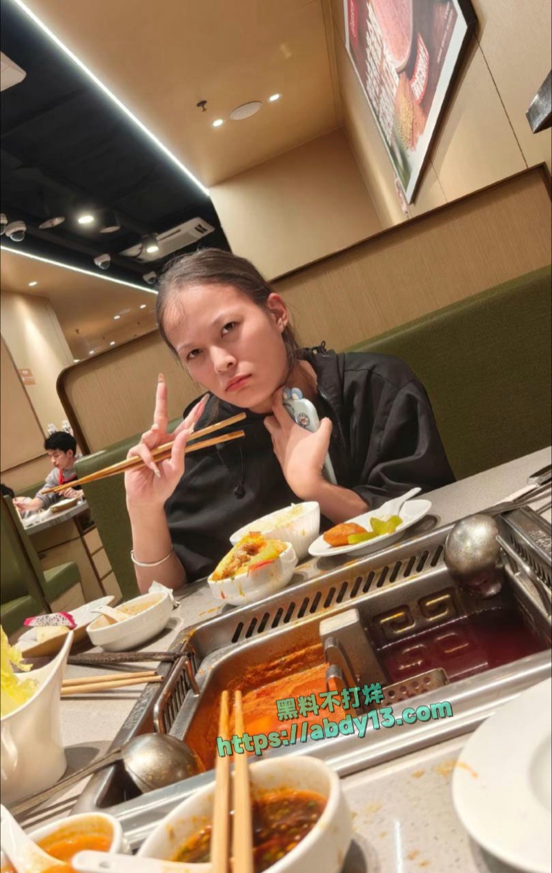 渣女出轨发圈忘屏蔽男友 9
