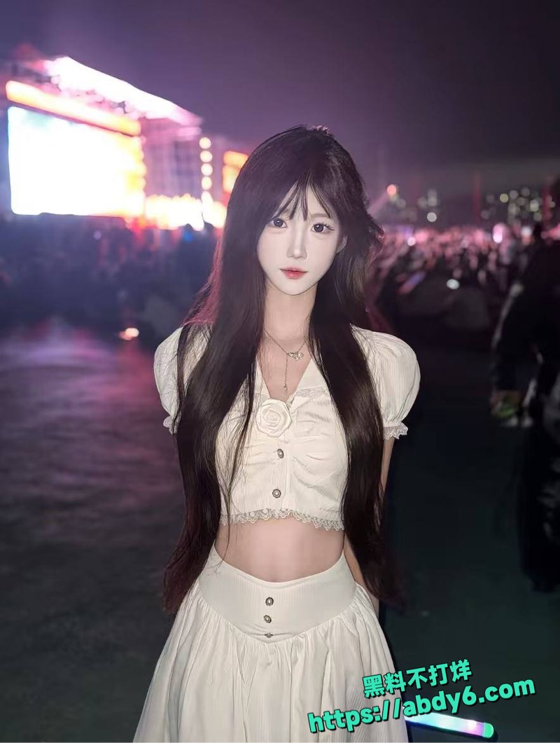 河北美院清纯学姐李宇倬4