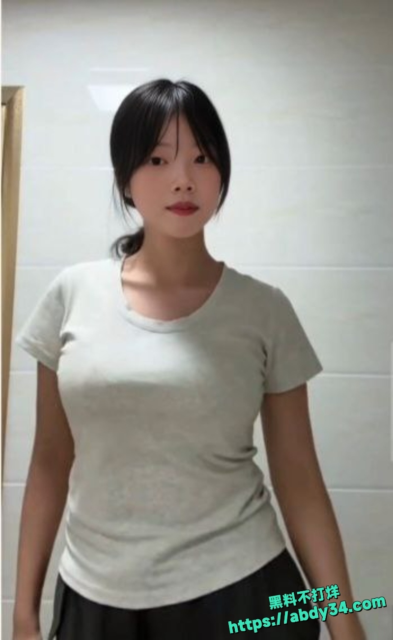 小妹吴萍裸贷还不上视频被泄漏3