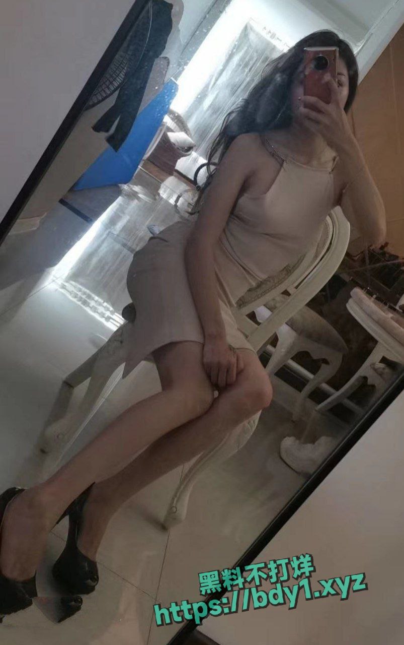 厦门健身教练宋恩慧假借带学员的借口从而钓凯子