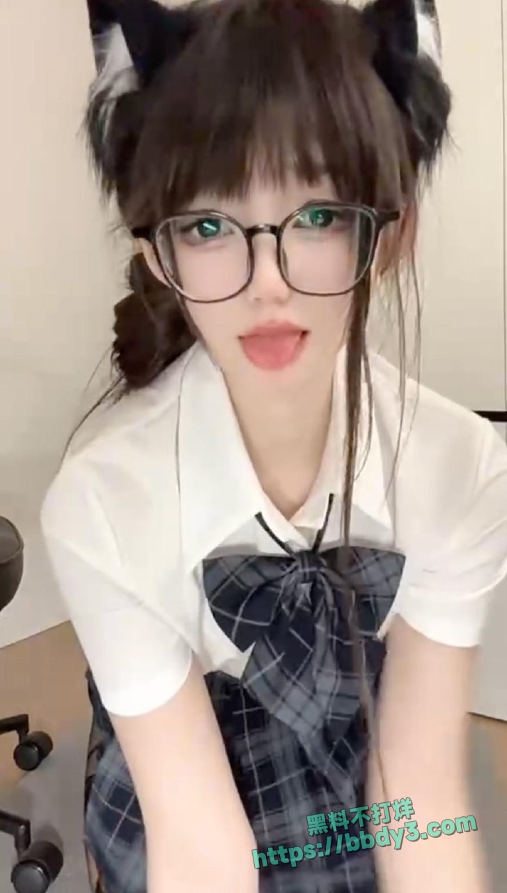 抖音甜妹悲伤羊羊05