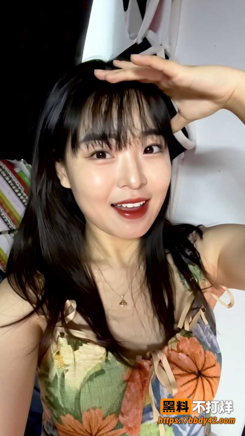 黑丝眼罩妹