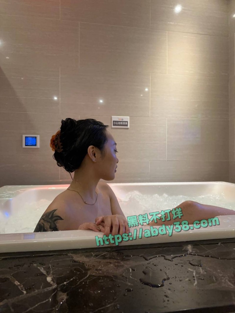 极品高颜值银行柜员张尹慧4
