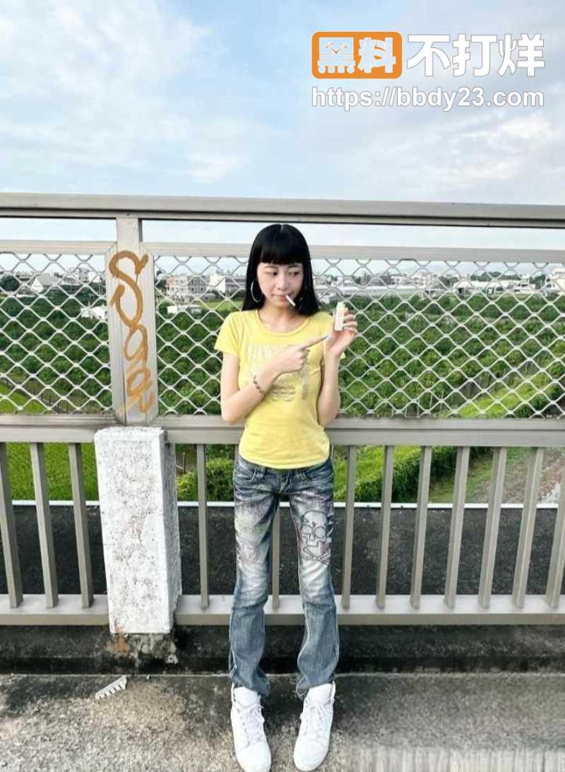 极品高颜值模特室外露出3