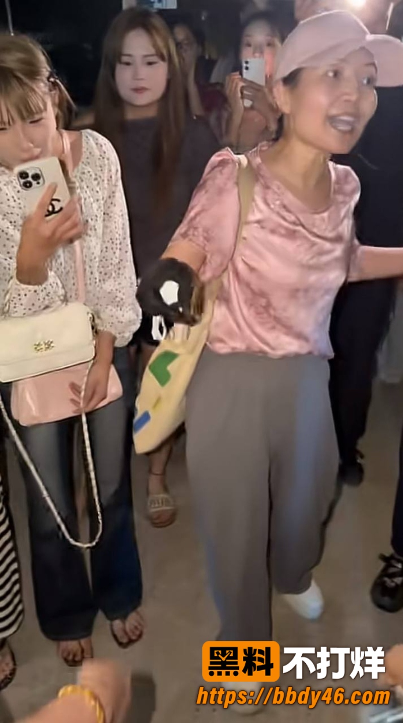 山东菏泽街头抓小三 12