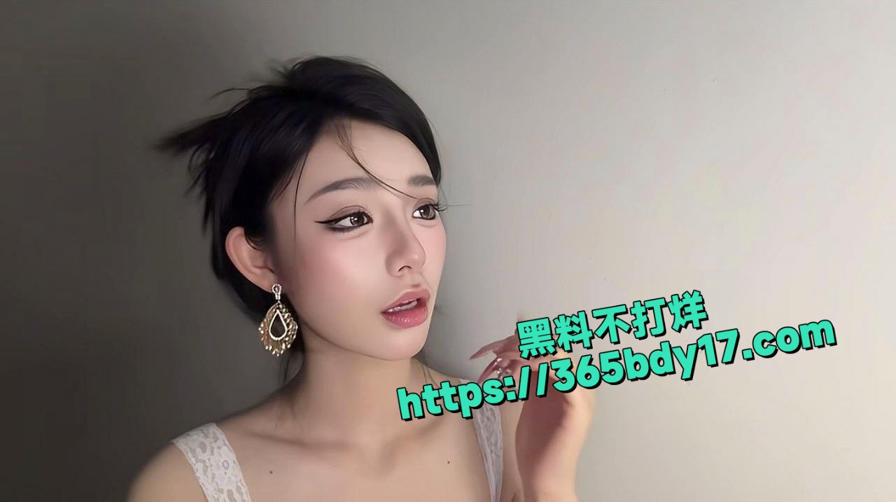 00后黄黑皮女神杨璐本性暴露喜欢被用绳子捆绑嘴巴堵上口球调教 5