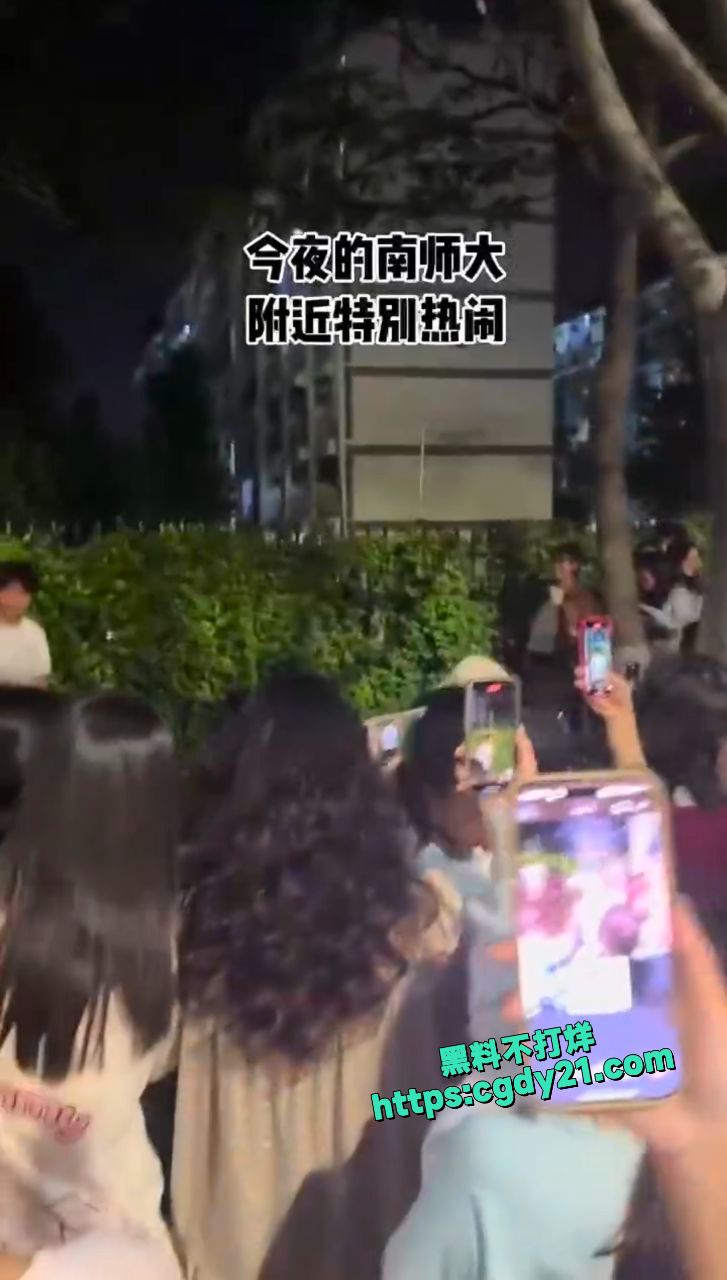 江苏泰州23号晚南师大泰州学院 又一位纯爱战士倒下了5