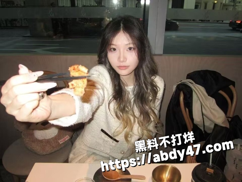 湖南大学生 赵佳琪14