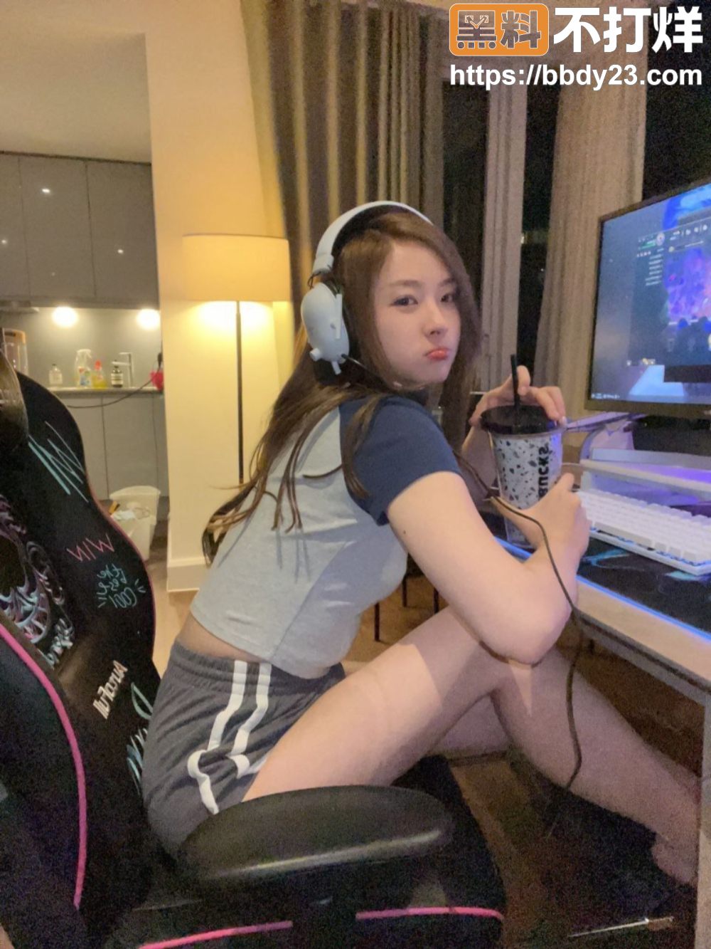 电竞女神小萱露脸约炮视频外流8