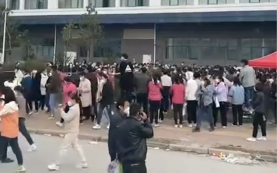 郑州富士康员工“大逃亡”