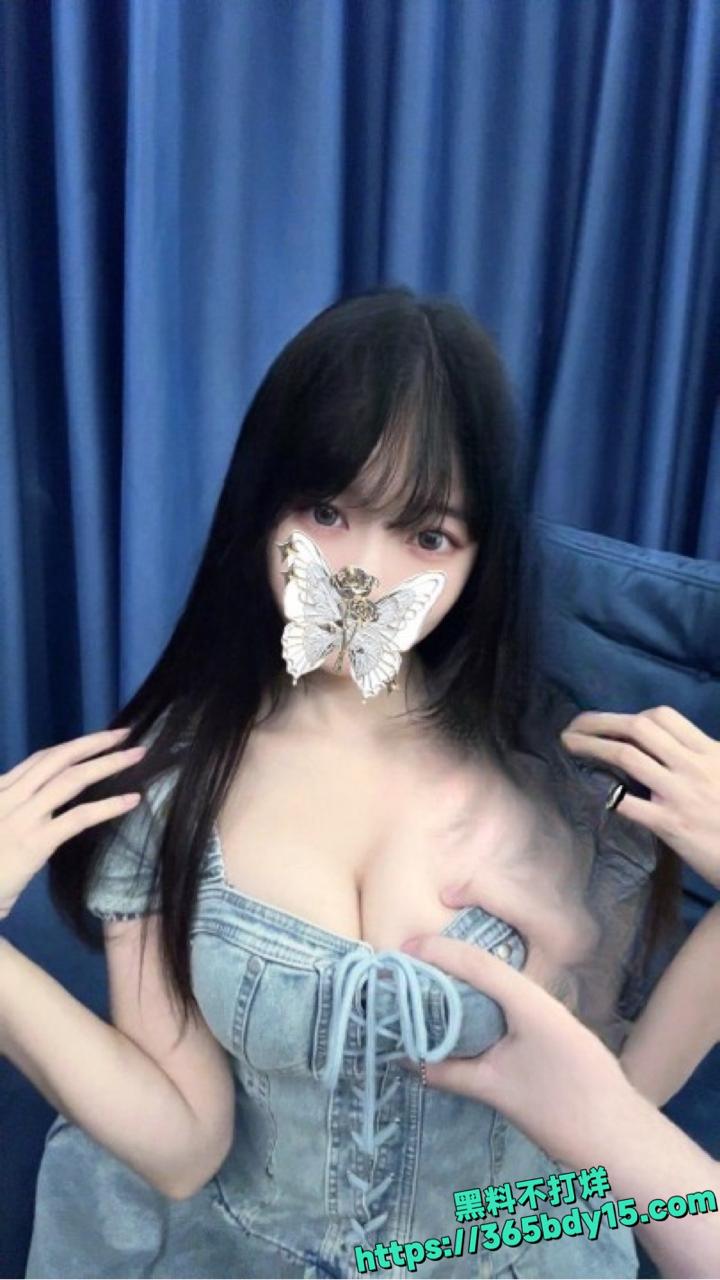 福利姬小千顶级JK萝莉私拍视频13.