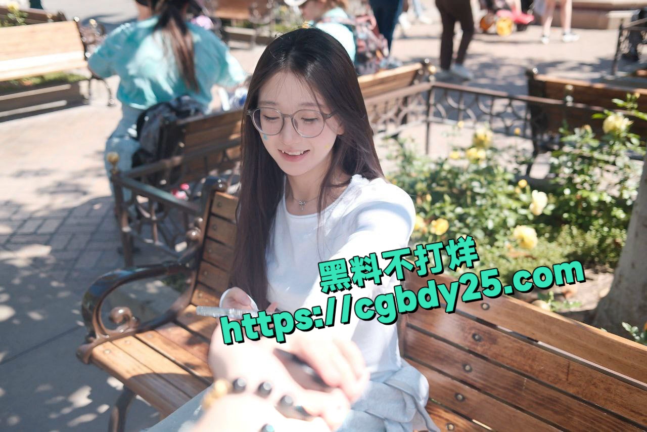 极品萌妹清水私拍萌妹家中自慰福利合集18