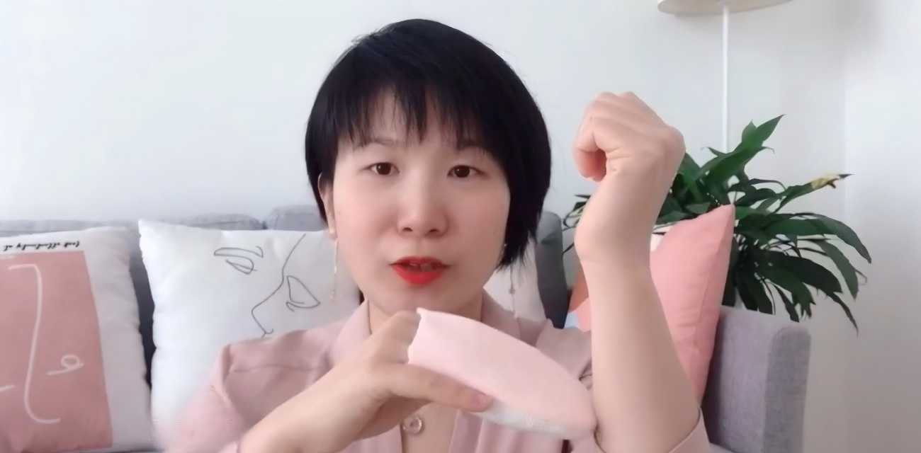 北大毕业的性教育导师露娜 16种口部爱抚技巧 温柔解锁女性极致快感