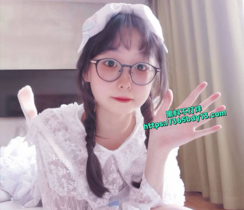 素人眼镜妹65
