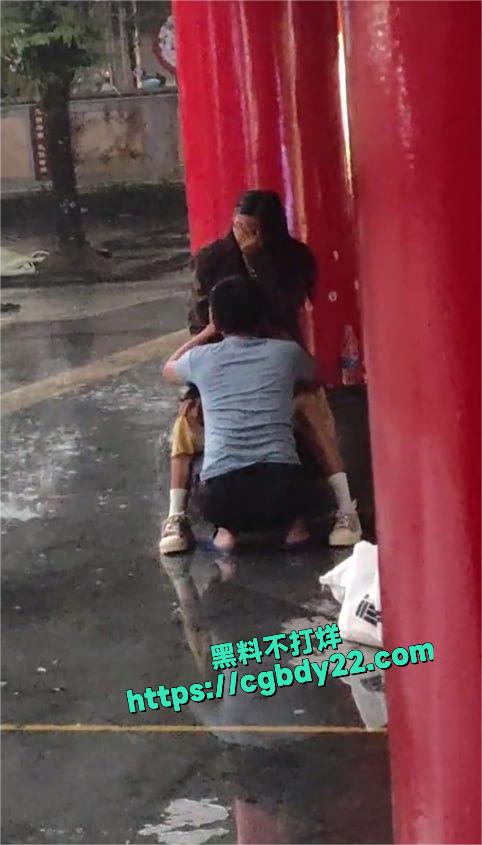 海南五指山三月三广场大瓜2