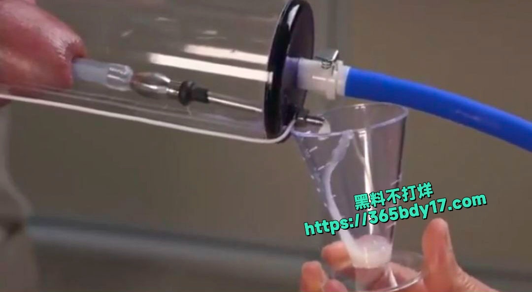 国外拔火罐式马眼棒刺取精法 3