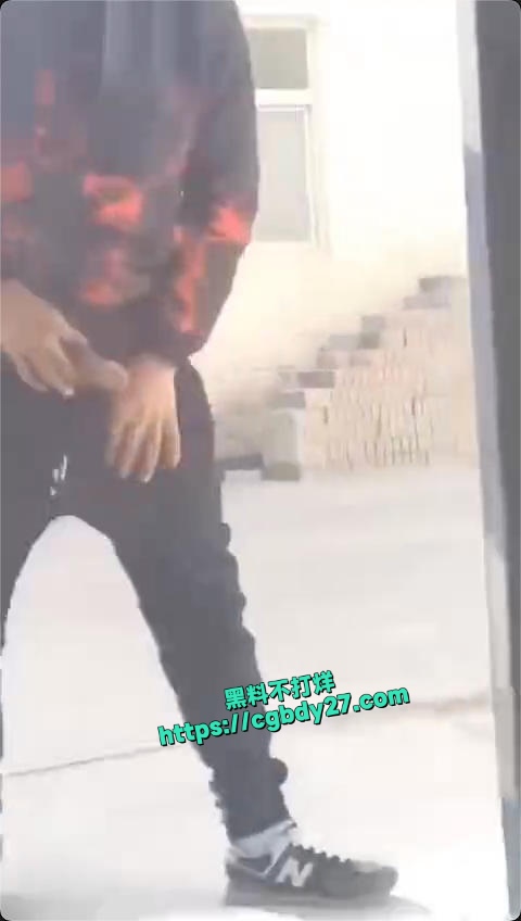 自虐自己的鸡鸡2
