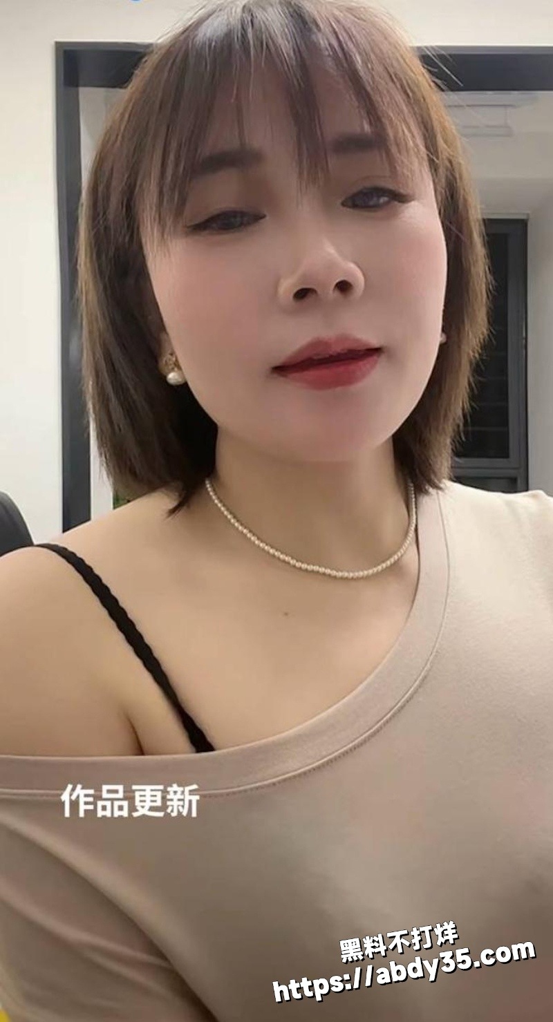 快手麦子666自慰私拍5