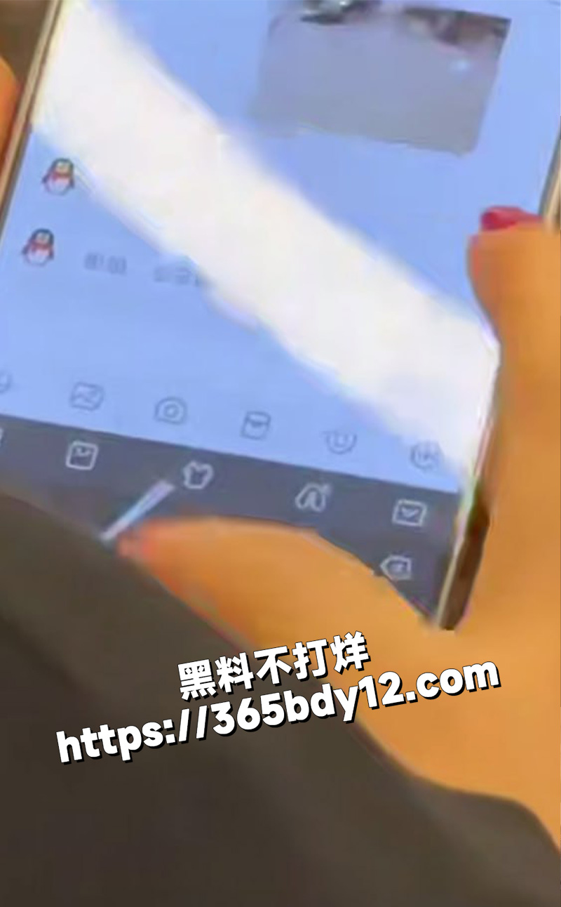 坐高铁也得上班