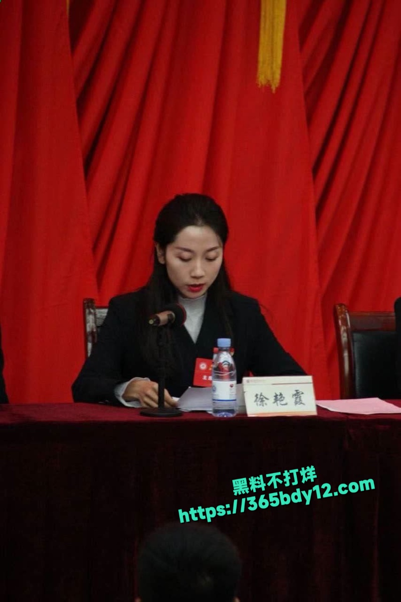 重庆沙坪坝区女干部徐艳霞5