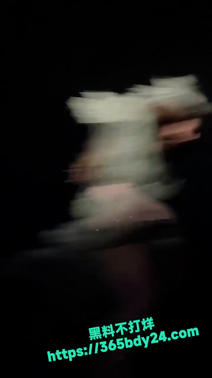 竖版模版.00020123.Still152