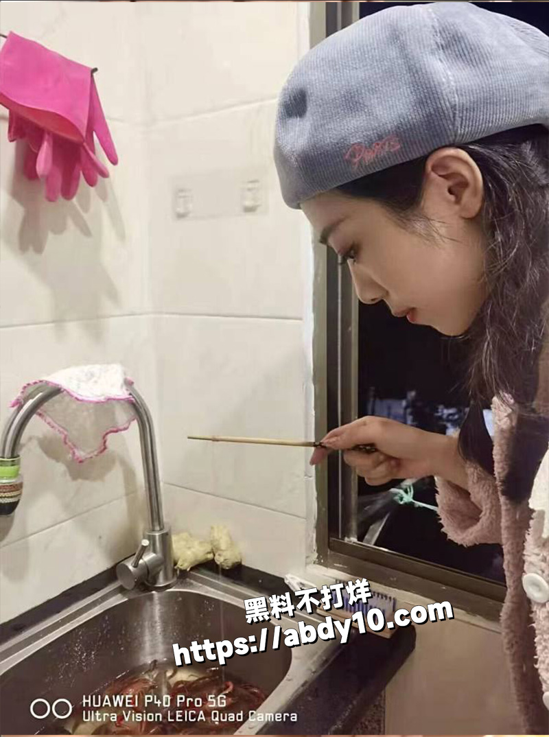 和前男友视频裸聊展示自己的小骚穴12