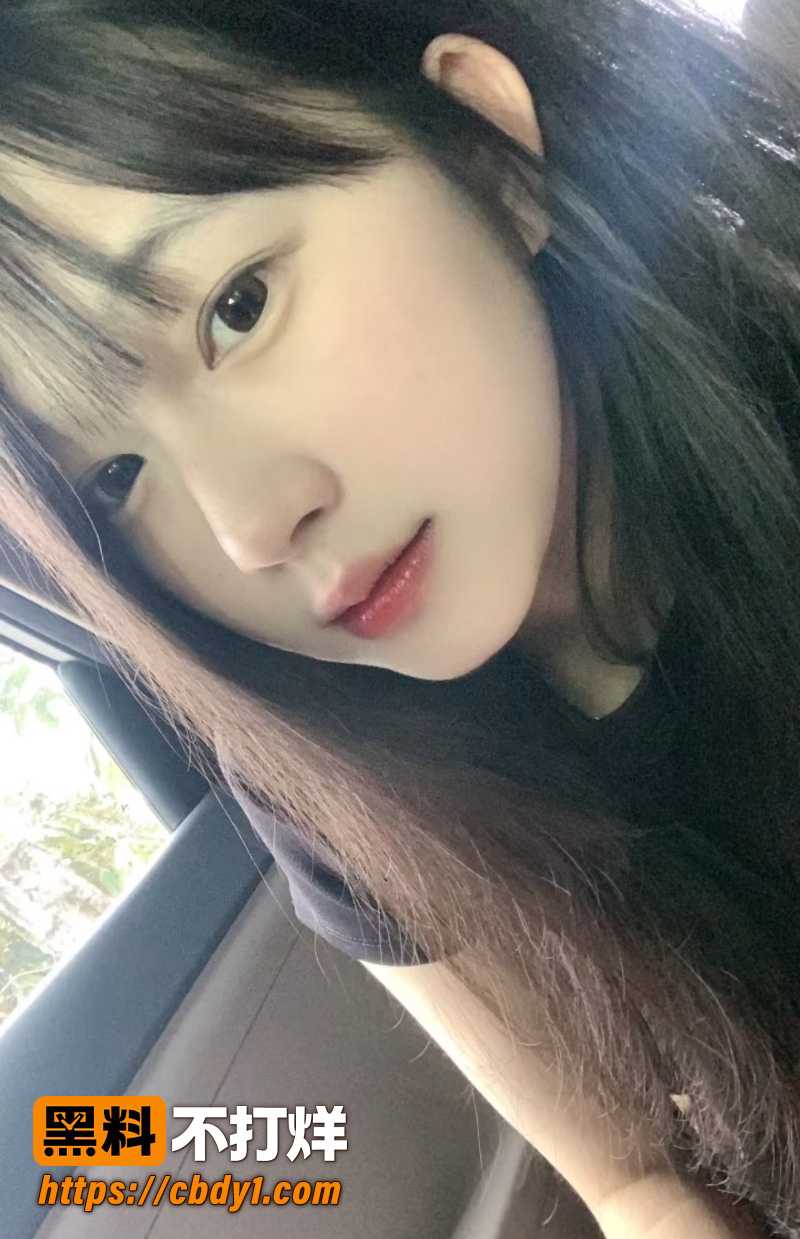 越南华裔网红阮翠梅 8