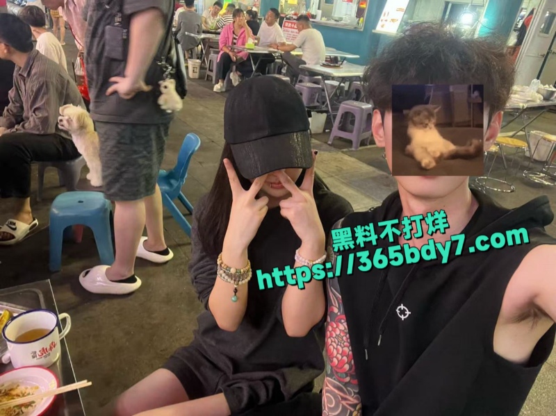 身高两米的香菜约啪3P各种女神